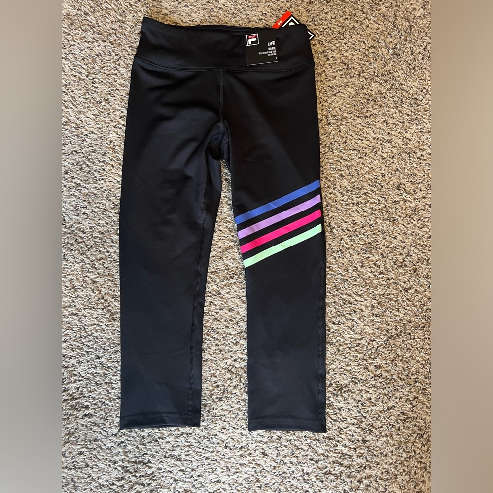 Capri mid rise yoga pants